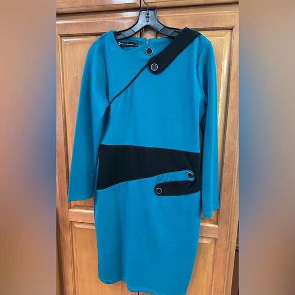 Knit color block dress, size M. Teal and black. - Picture 2 of 5